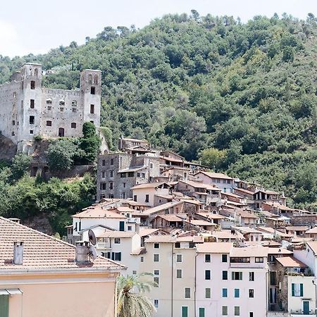 Dussaiga - Camera Del Fiordaliso Hotel Dolceacqua Exterior foto