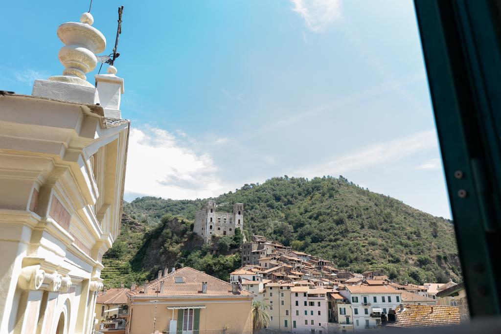 Dussaiga - Camera Del Fiordaliso Hotel Dolceacqua Exterior foto